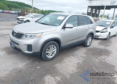 2014 Kia Sorento Lx z USA, uszkodzony, nr VIN 5XYKT3A69EG495031